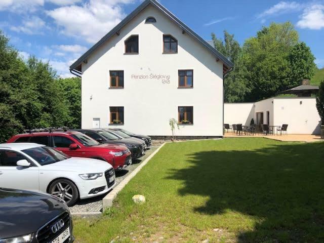 Penzion Sleglov Exterior foto